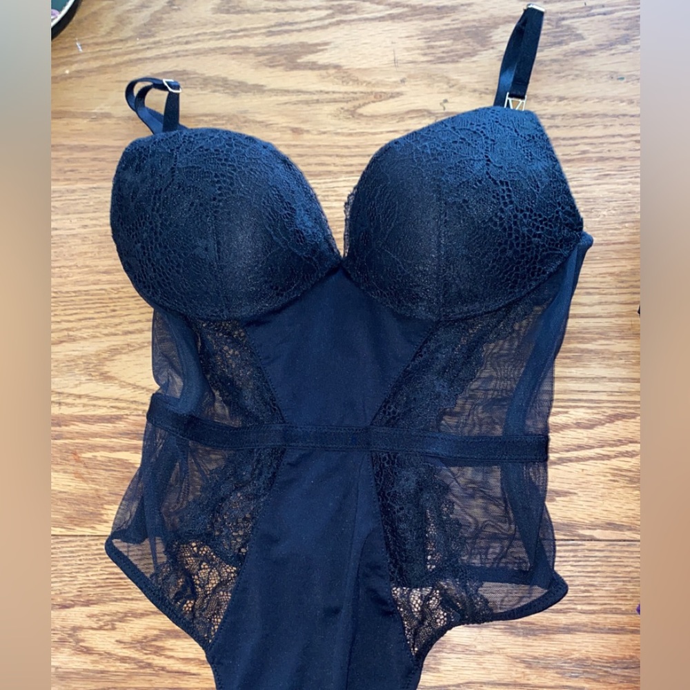 xs VS lingerie